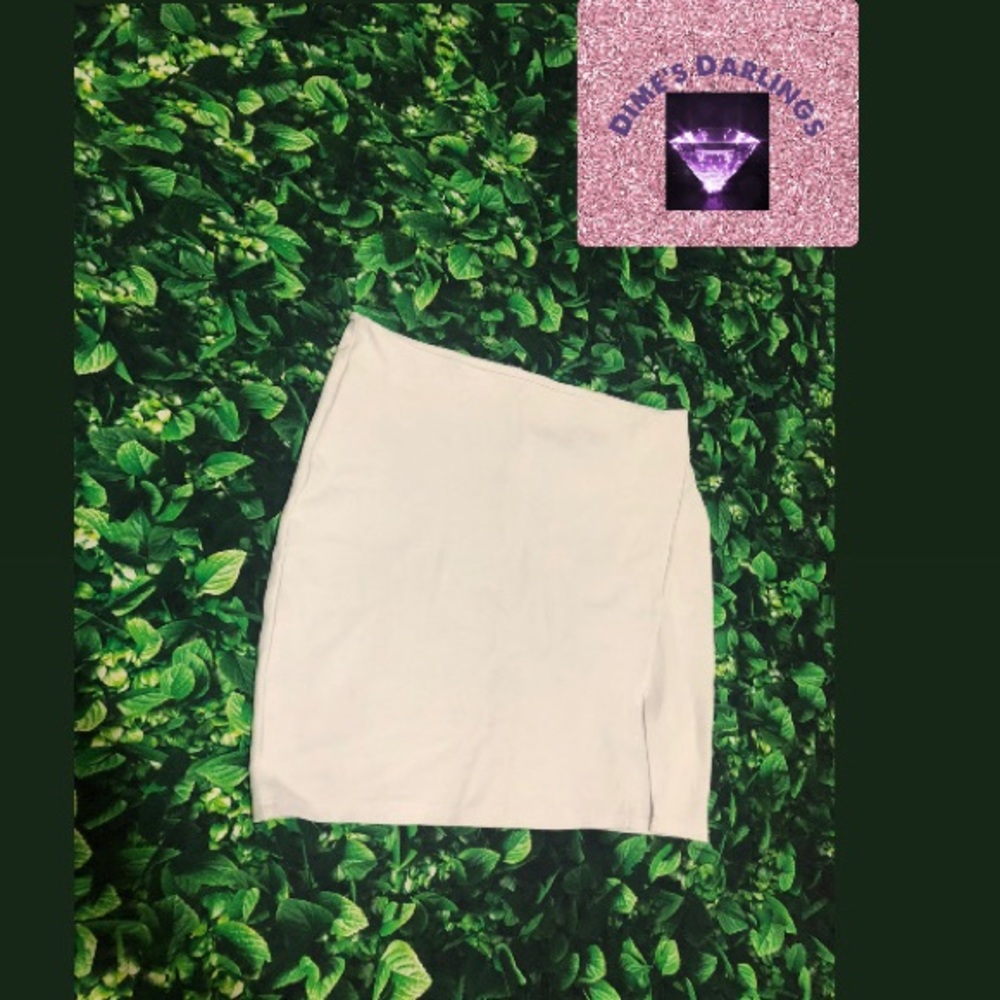 Short White Skirt